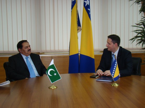 Zamjenik predsjedatelja Zastupničkog doma dr. Denis Bećirović razgovarao sa veleposlanikom Pakistana u BiH